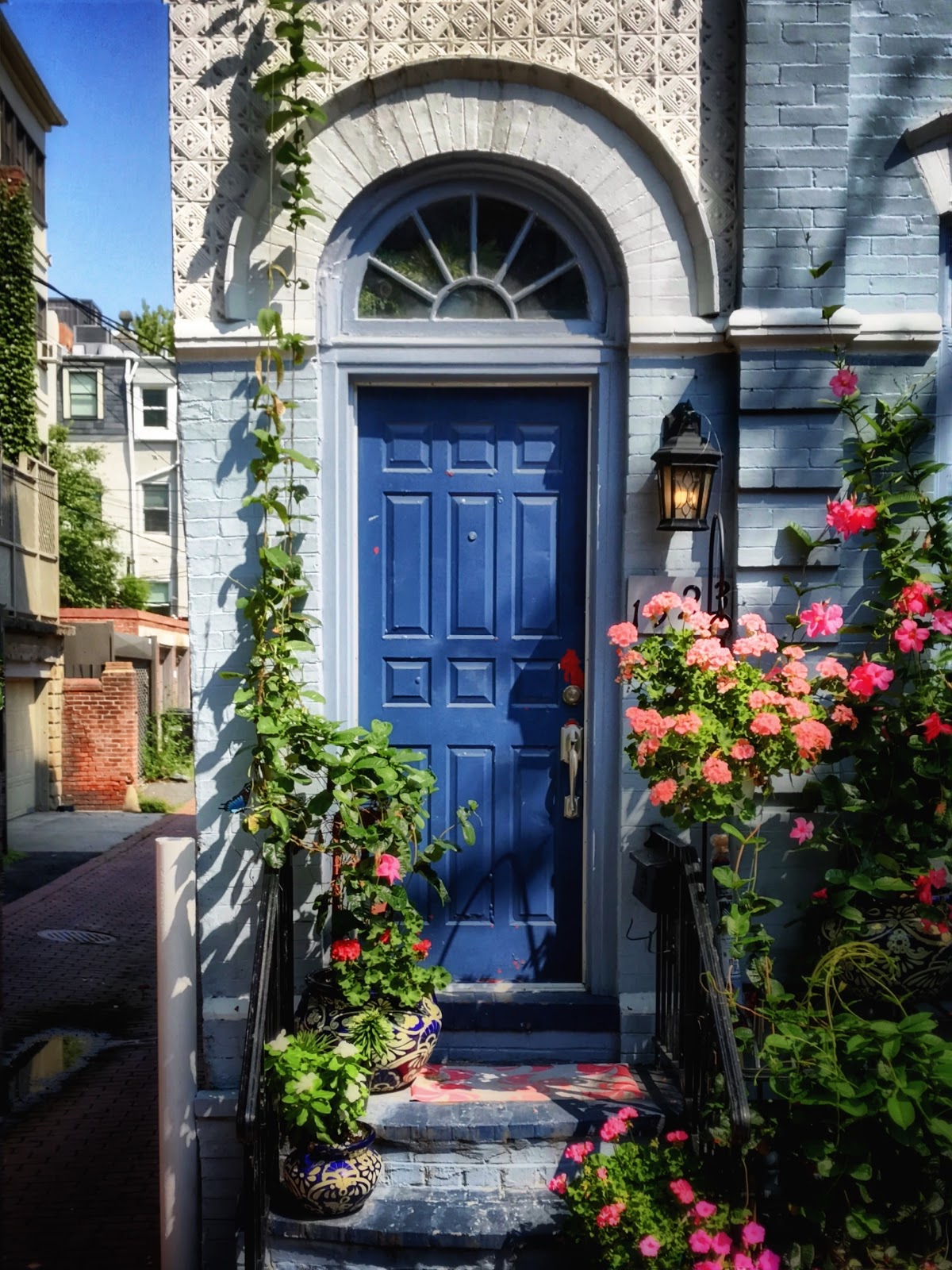 Using Large Planters in Your Entryway and by Your Pool - Pots Planters &  More